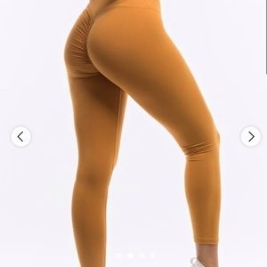 ECHT scrunch leggings